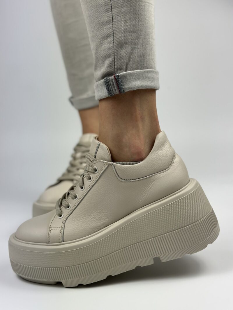 Lekkie i Wygodne Sneakersy Kampa n1000 Skóra Naturalna