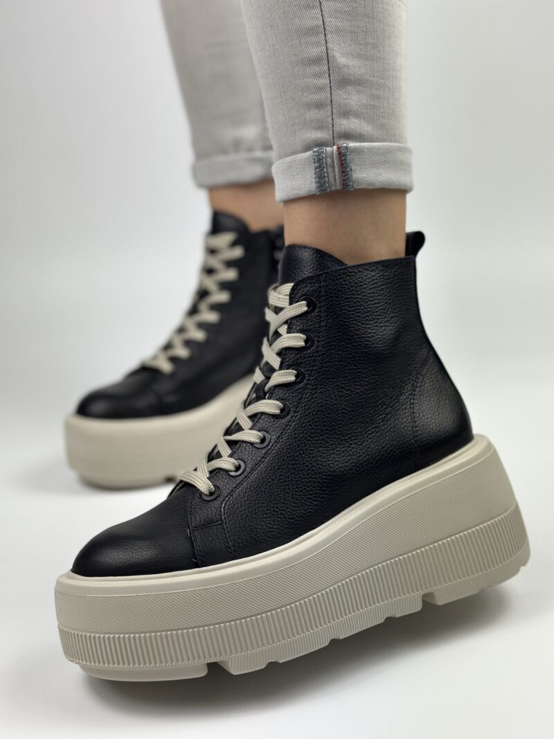 Sneakersy Na Wygodnej Podeszwie Kampa 1003 Skóra Naturalna